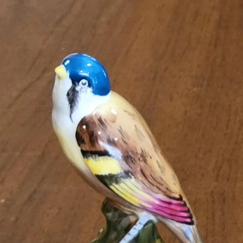 Vintage Tuscan Bearded Titmouse Bird Figurine England 5.25